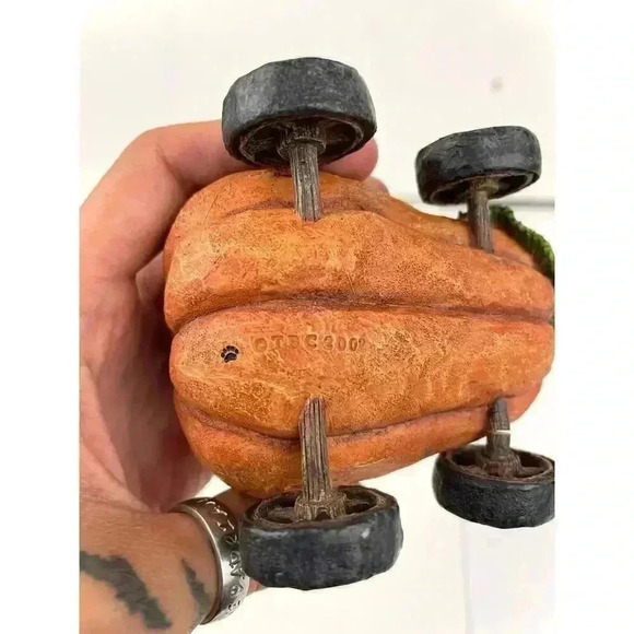 VTG Boyds Punkinbeary Tug Along Orange Pumpkin Figurine 2002 - Picture 6 of 11